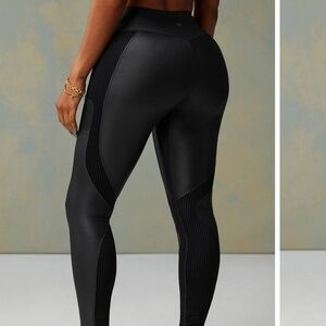 Fabletics Motion365+ Contour High-Waisted Black Leggings Small